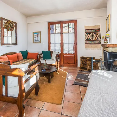 Nelfi's Iιι - Apartment Arachova